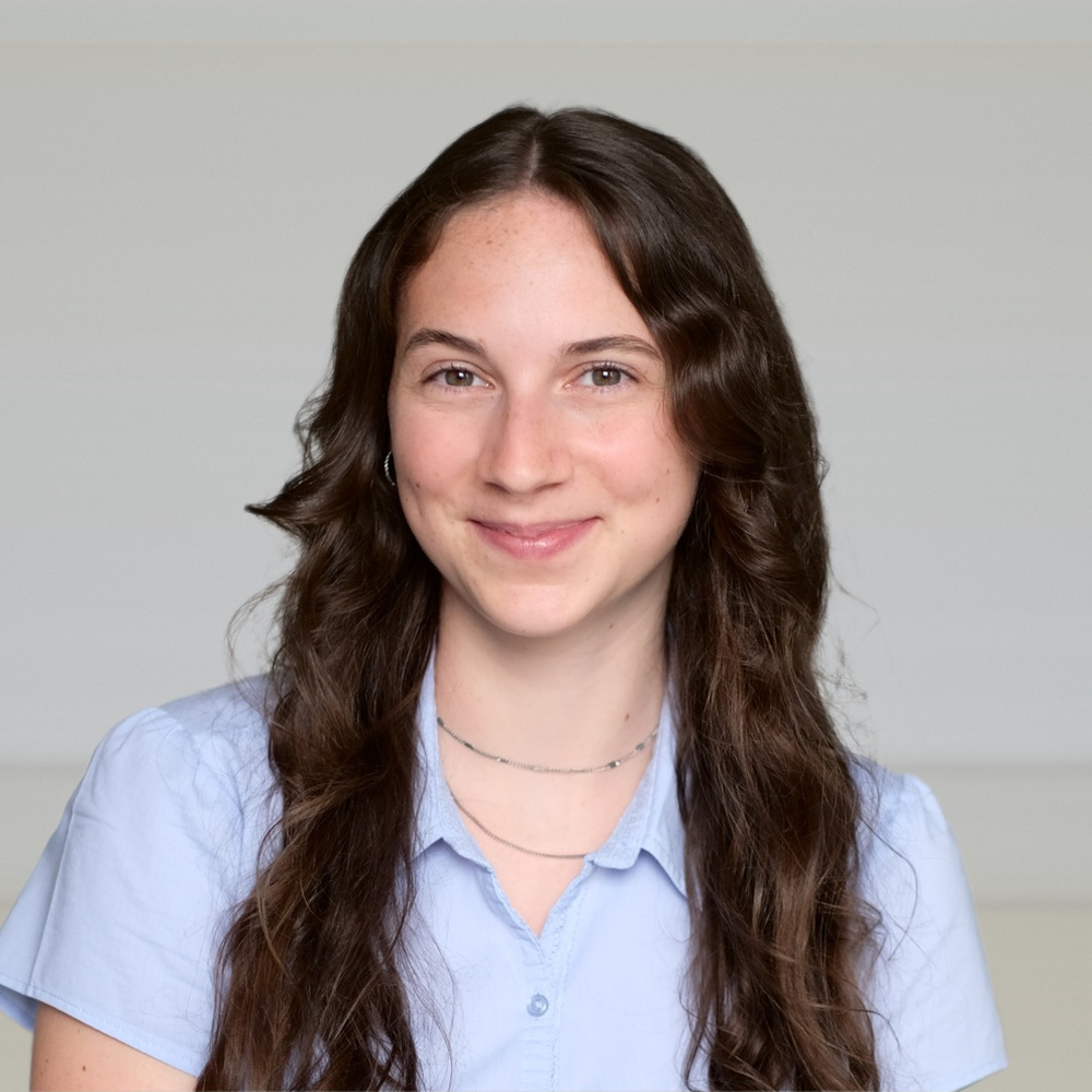 Linda Haller, (Junior) Visual Designer bei Ostend Digital